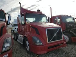 Salvage trucks for sale at Grand Prairie, TX auction: 2014 Volvo VN VNL