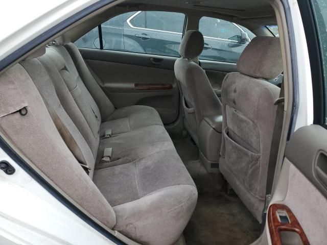 2004 Toyota Camry LE