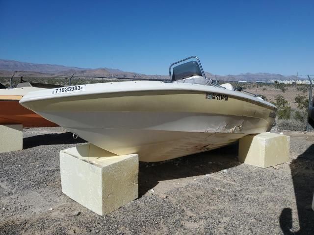 2004 Nauticstar 1900 Bay