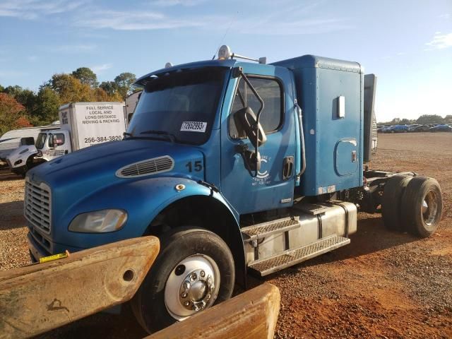 2005 Freightliner M2 106 Medium Duty