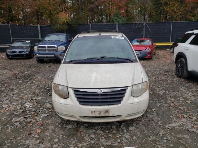 2007 Chrysler Town & Country Touring