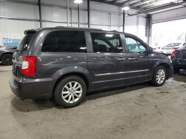 2015 Chrysler Town & Country Limited Platinum