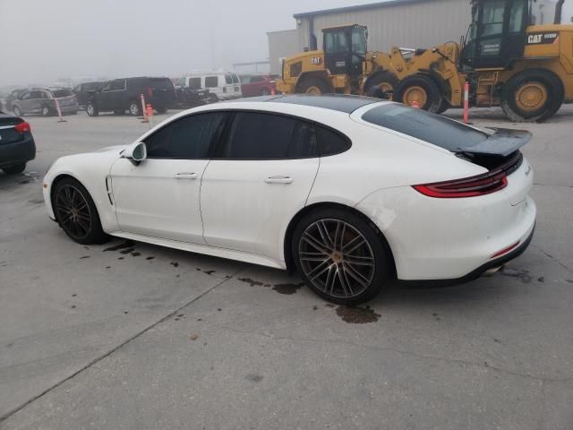 2018 Porsche Panamera 4S