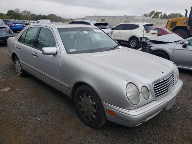 1999 Mercedes-Benz E 320