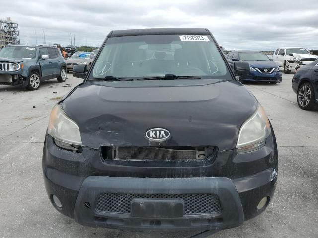 2011 KIA Soul +