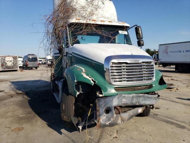 2007 Freightliner Columbia 112