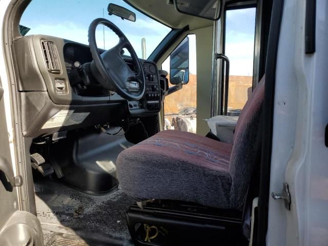 2004 GMC C5500 C5V042