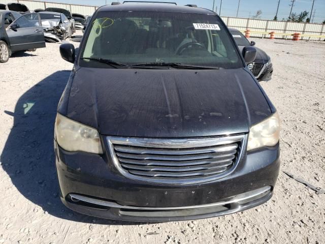 2014 Chrysler Town & Country Touring