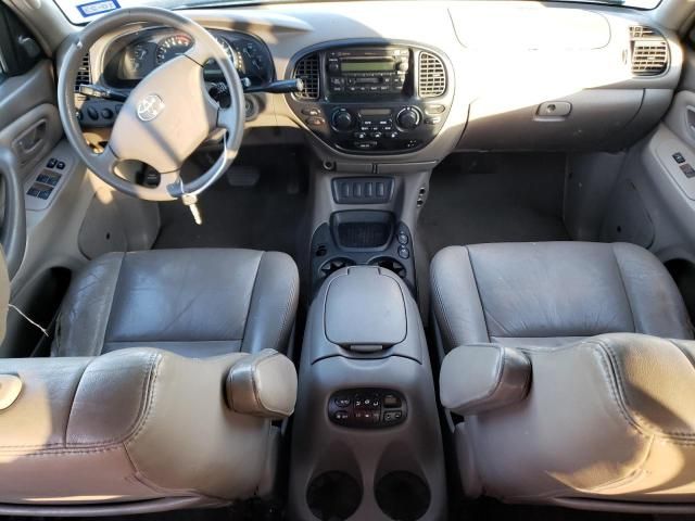 2005 Toyota Sequoia SR5