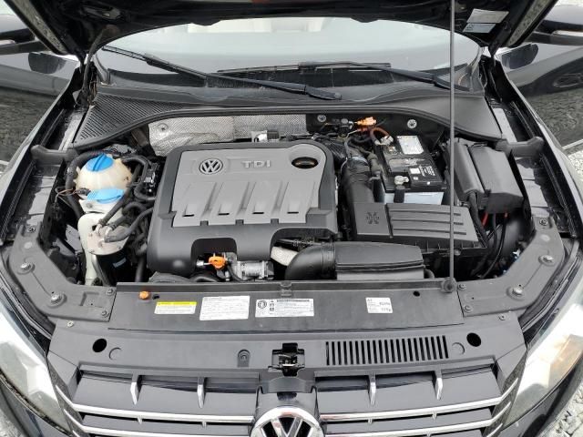 2013 Volkswagen Passat SEL