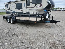 Salvage trucks for sale at Houston, TX auction: 2015 Tophat Trailer