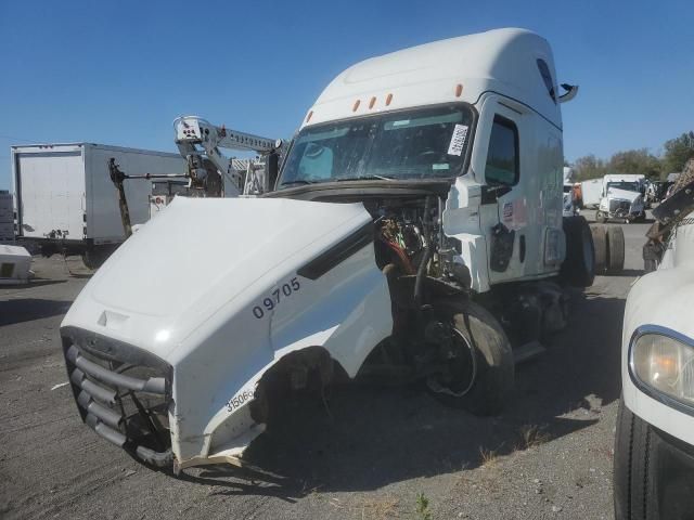 2023 Freightliner Cascadia 126