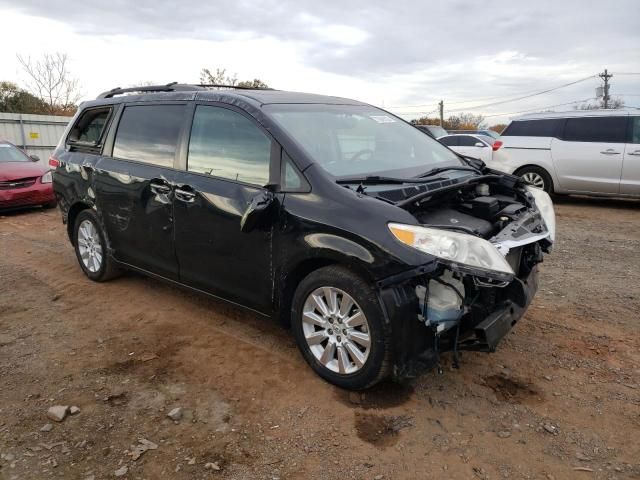 2012 Toyota Sienna XLE