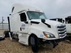 2019 Freightliner Cascadia 126