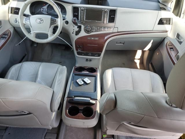 2011 Toyota Sienna XLE