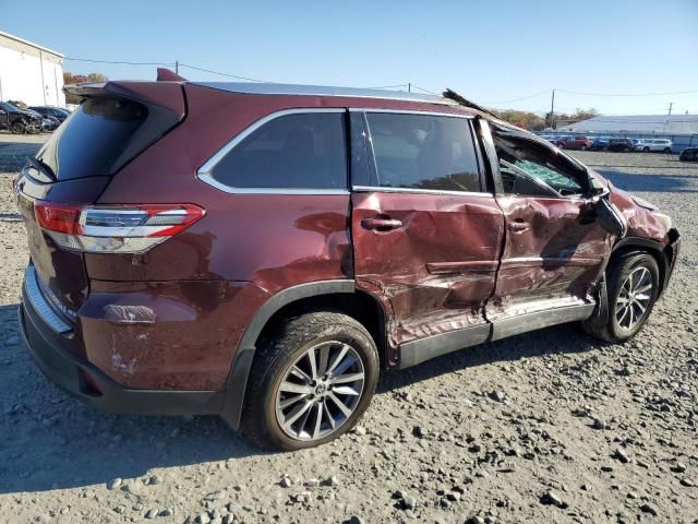 2019 Toyota Highlander SE