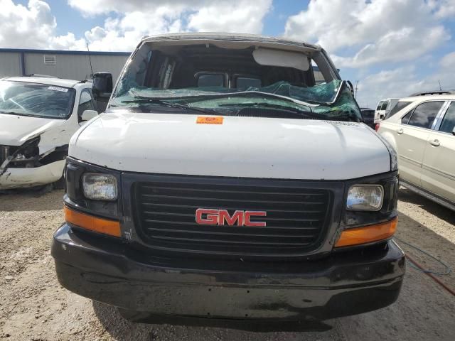 2004 GMC Savana G2500