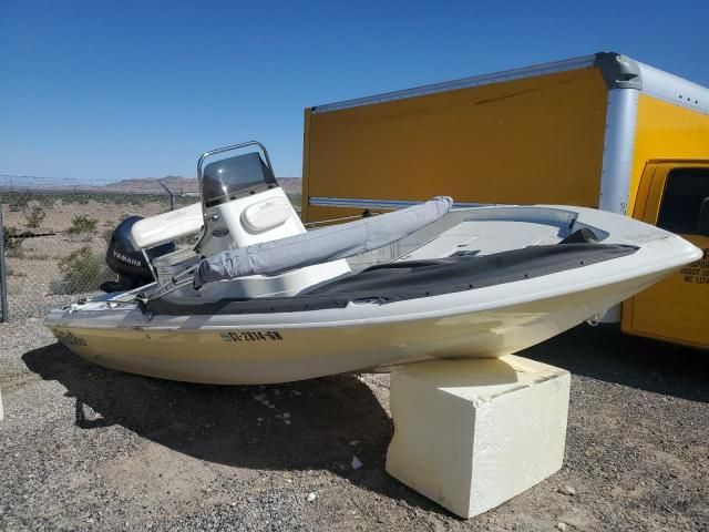 2004 Nauticstar 1900 Bay