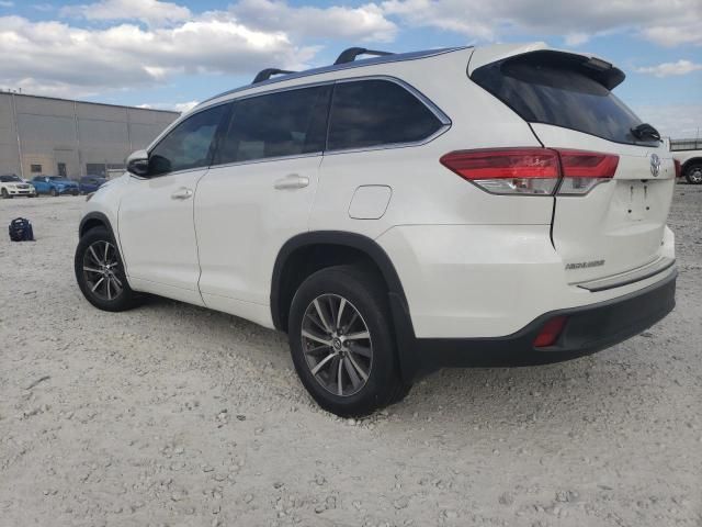 2018 Toyota Highlander SE