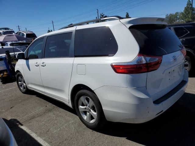 2015 Toyota Sienna LE