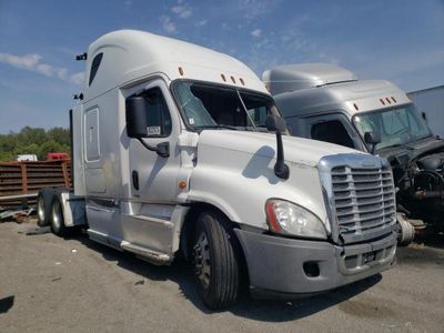 Salvage cars for sale from Copart Cahokia Heights, IL: 2016 Freightliner Cascadia 125