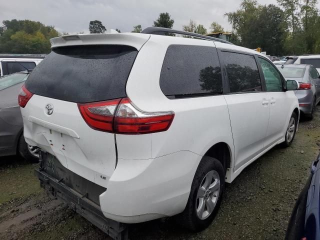 2020 Toyota Sienna LE