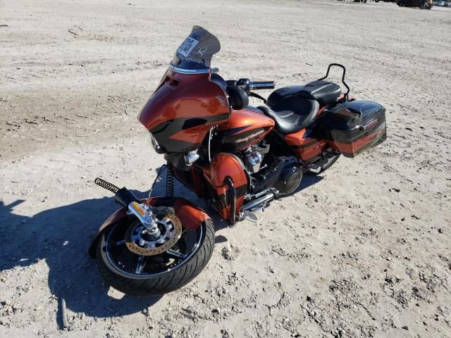 2017 Harley-Davidson Flhxse CVO Street Glide