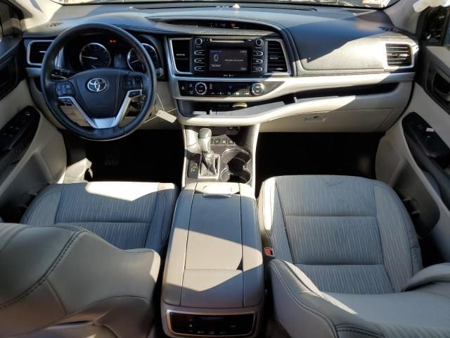 2015 Toyota Highlander LE