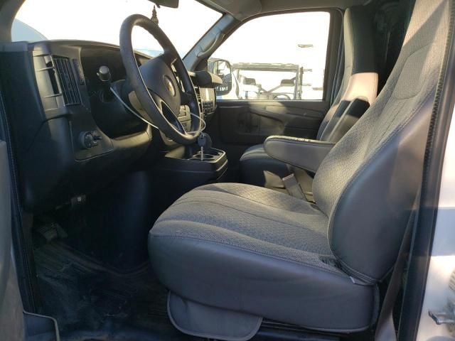 2015 Chevrolet Express G2500