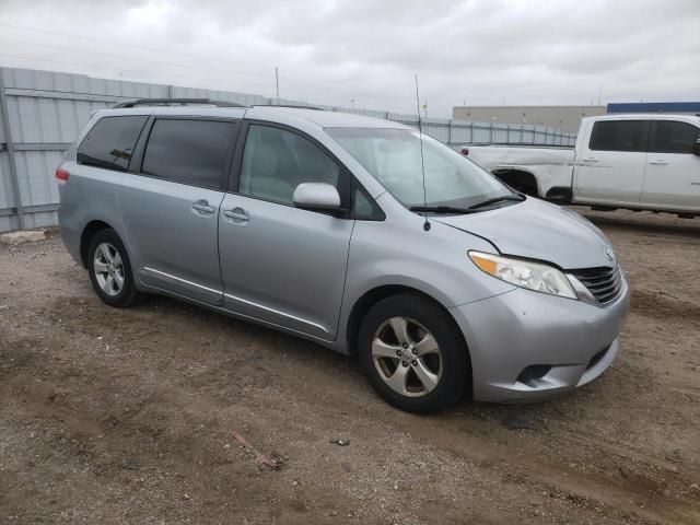 2014 Toyota Sienna LE