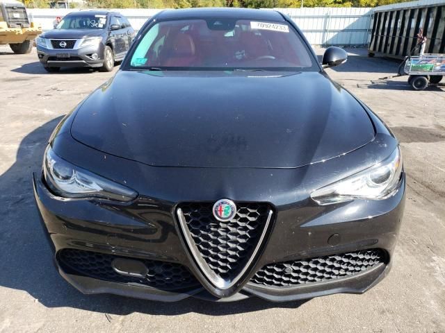 2018 Alfa Romeo Giulia TI Q4