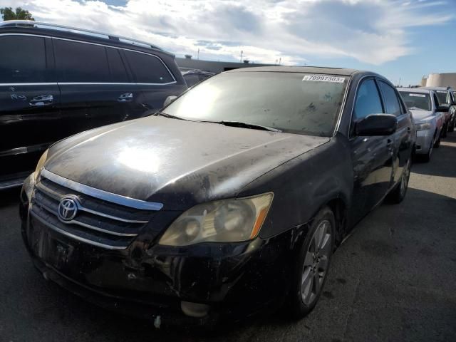 2005 Toyota Avalon XL