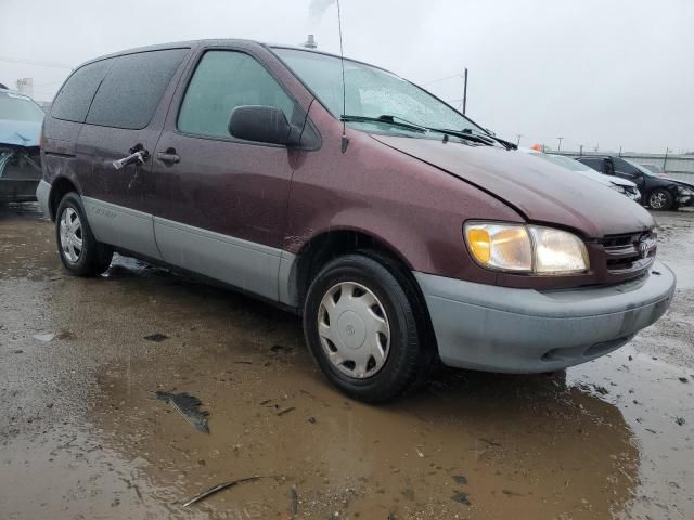 1999 Toyota Sienna CE