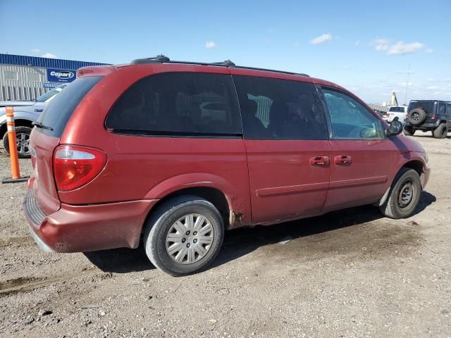 2006 Chrysler Town & Country LX