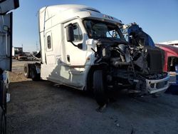 Salvage cars for sale from Copart Bakersfield, CA: 2015 Freightliner Cascadia 125