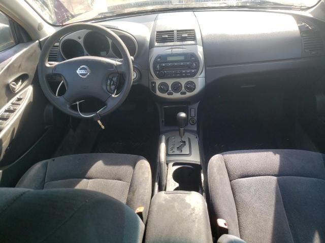 2004 Nissan Altima Base