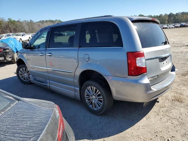 2014 Chrysler Town & Country Touring L