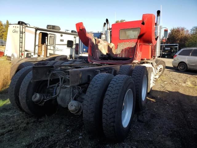 2007 Kenworth Construction T800