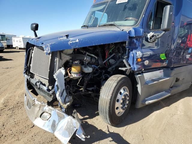 2016 Freightliner Cascadia 125