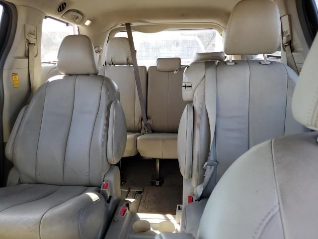 2014 Toyota Sienna XLE