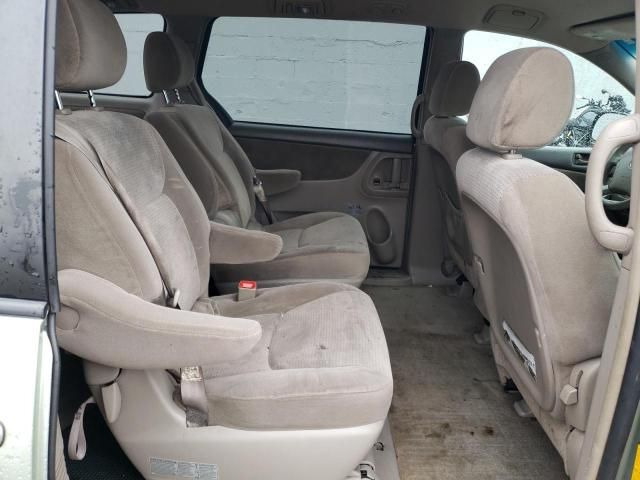 2008 Toyota Sienna CE