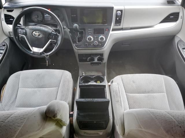 2015 Toyota Sienna LE