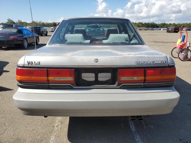 1990 Toyota Camry LE