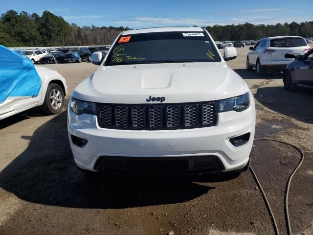 2020 Jeep Grand Cherokee Laredo