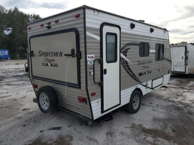 2018 Sportsmen Trailer