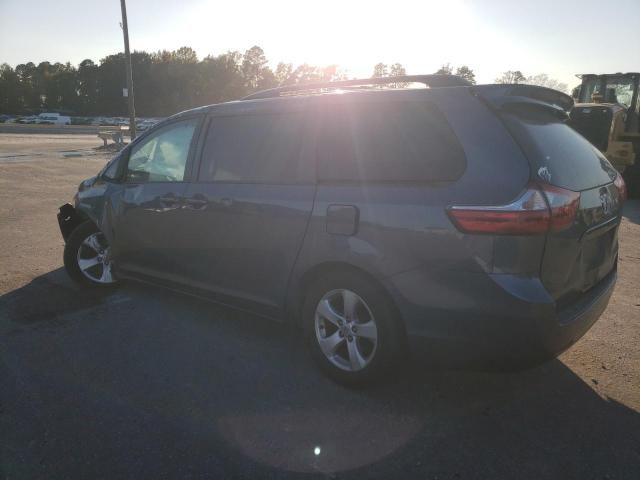 2015 Toyota Sienna LE