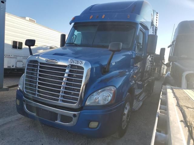 2014 Freightliner Cascadia 125