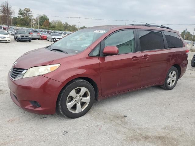 2011 Toyota Sienna LE