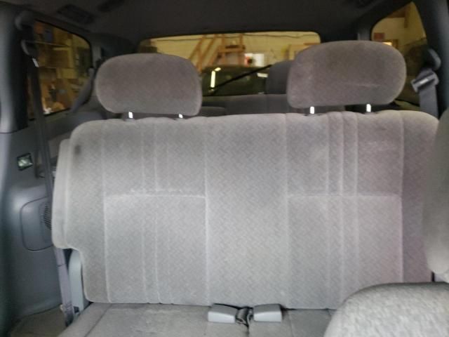 2001 Toyota Sienna CE