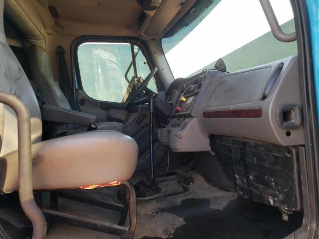 2005 Freightliner M2 106 Medium Duty